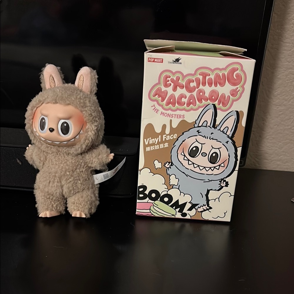 Labubu Plush Toy with Vinyl Face(Toffee)